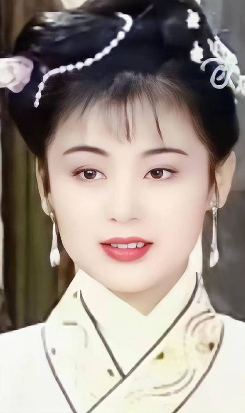 222间房主播跳舞 香烟密语